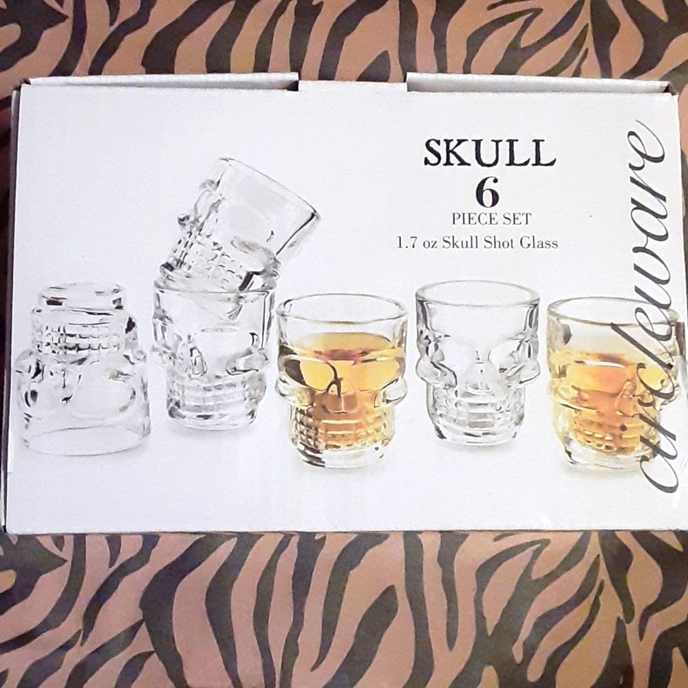CIRCLEWARE SKULL SHOT GLASSES SET OF 6